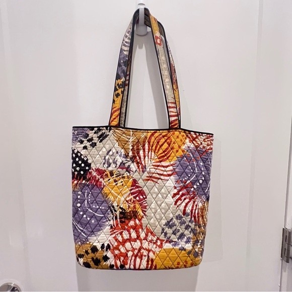Vera Bradley Handbags - Vera Bradley Tote